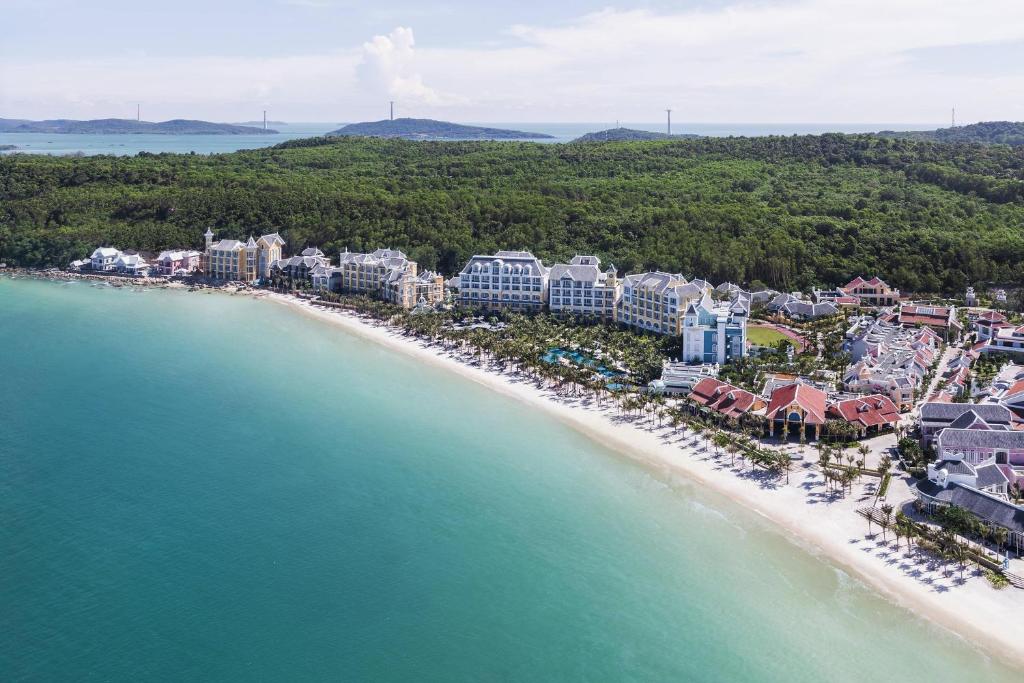 JW Marriott Phu Quoc Emerald Bay Resort & Spa — photo 3