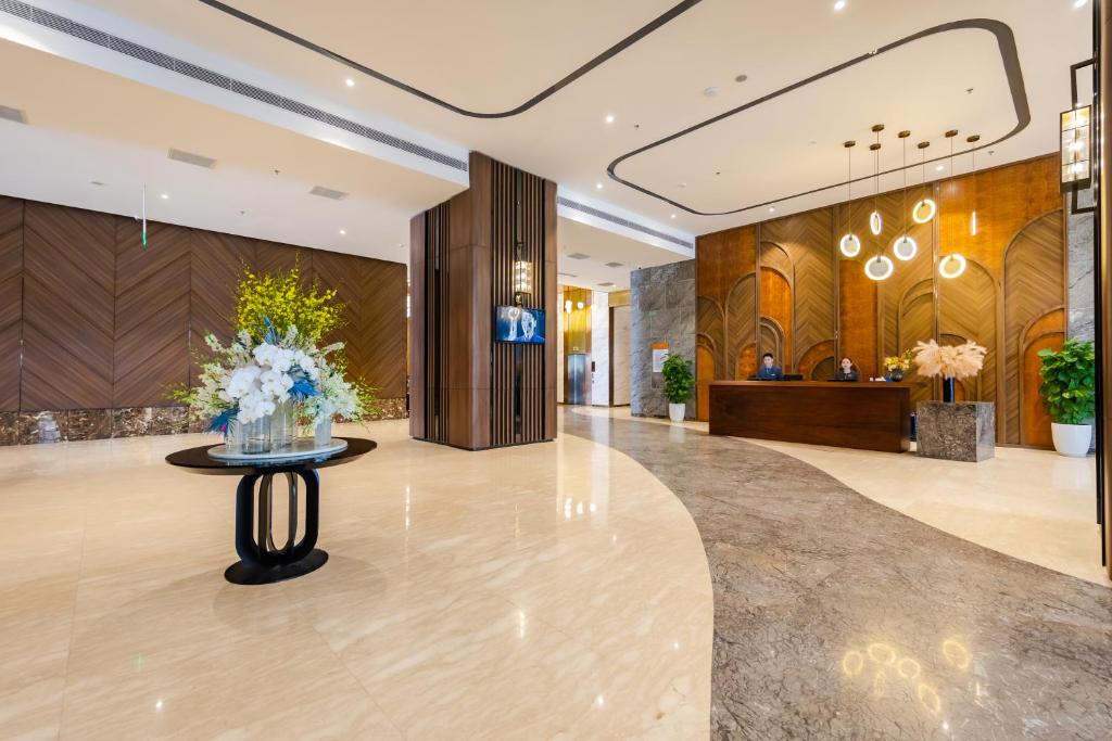 Muong Thanh Luxury Ha Long Centre Hotel — photo 2