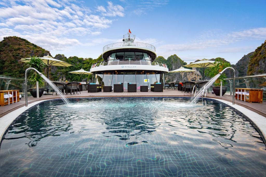 Stellar of the Seas Cruise — photo 4