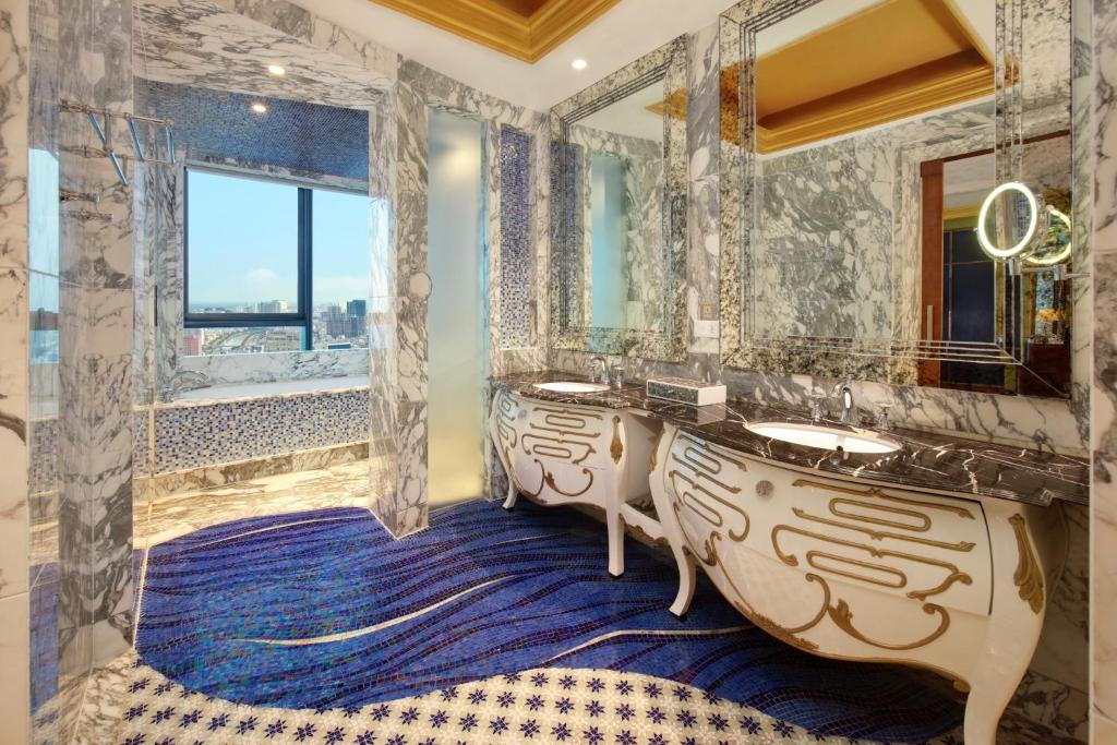 The Reverie Saigon Residential Suites — photo 2