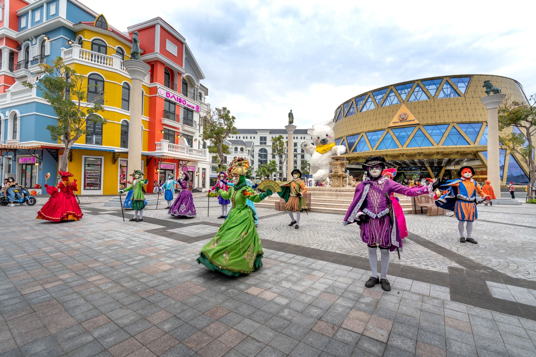 Grand World Phu Quoc: the complete guide to Vietnam's city that never sleeps