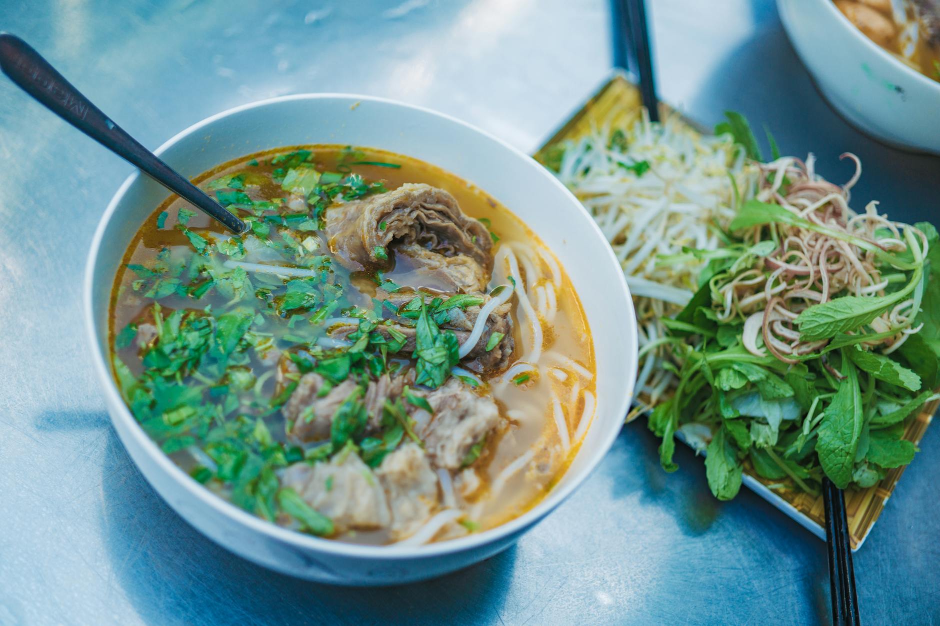 Vietnamese Street Food Safety: How to Eat Everywhere Without Getting Sick